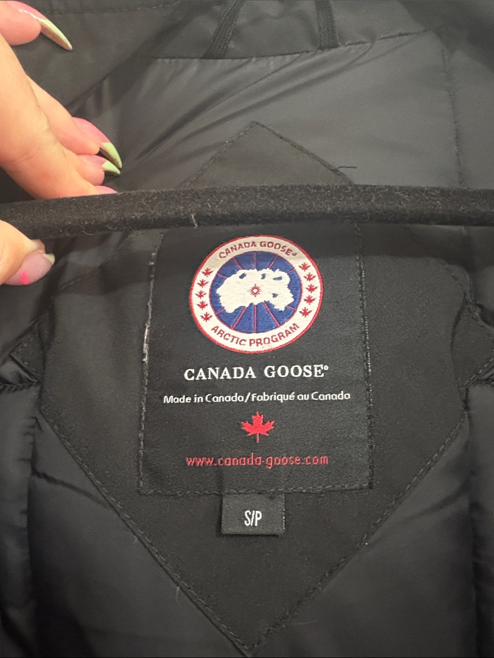 Canada Goose Women’s Black Trillium Parka size S - Picture 10 of 12
